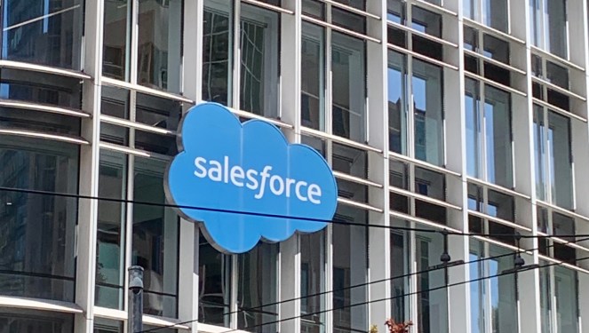 Salesforce logo Salesforce Tower
