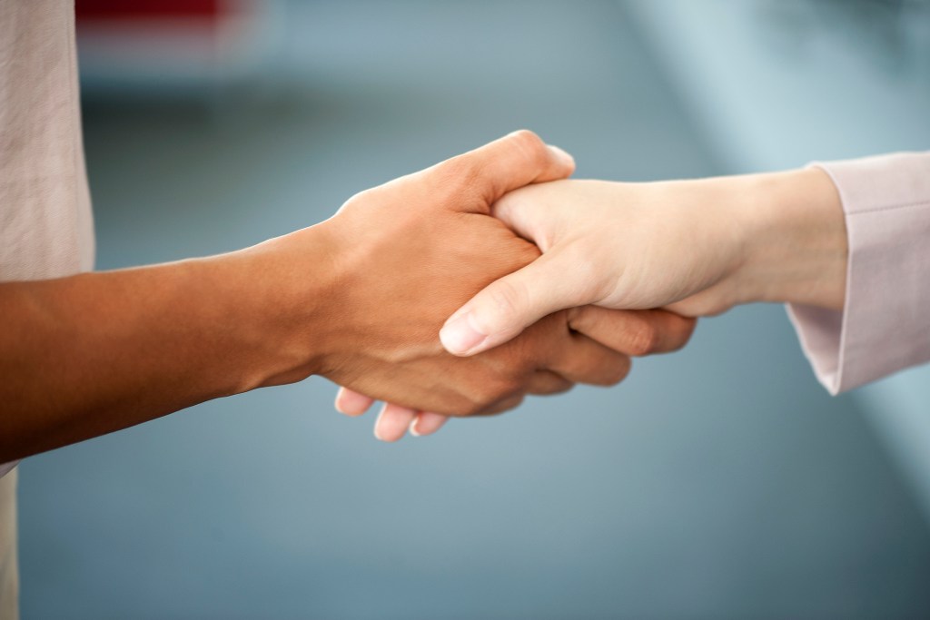 how startups close their first big sales