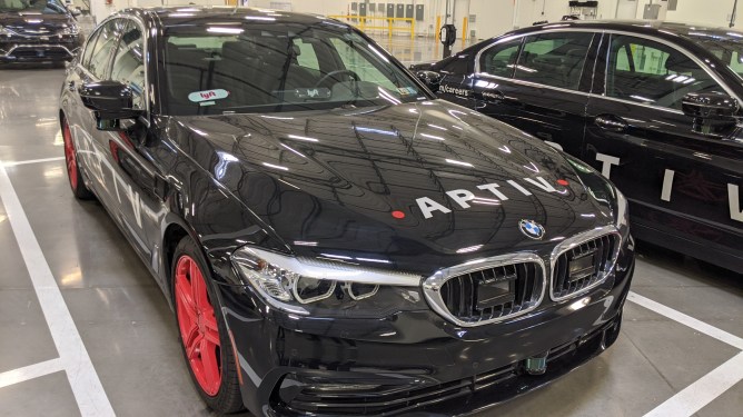 aptiv self driving car technical center