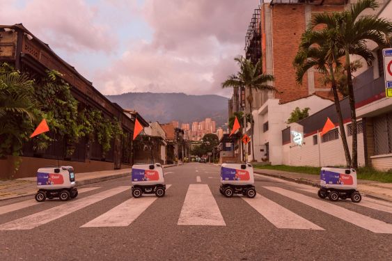 kiwibot delivery medillin