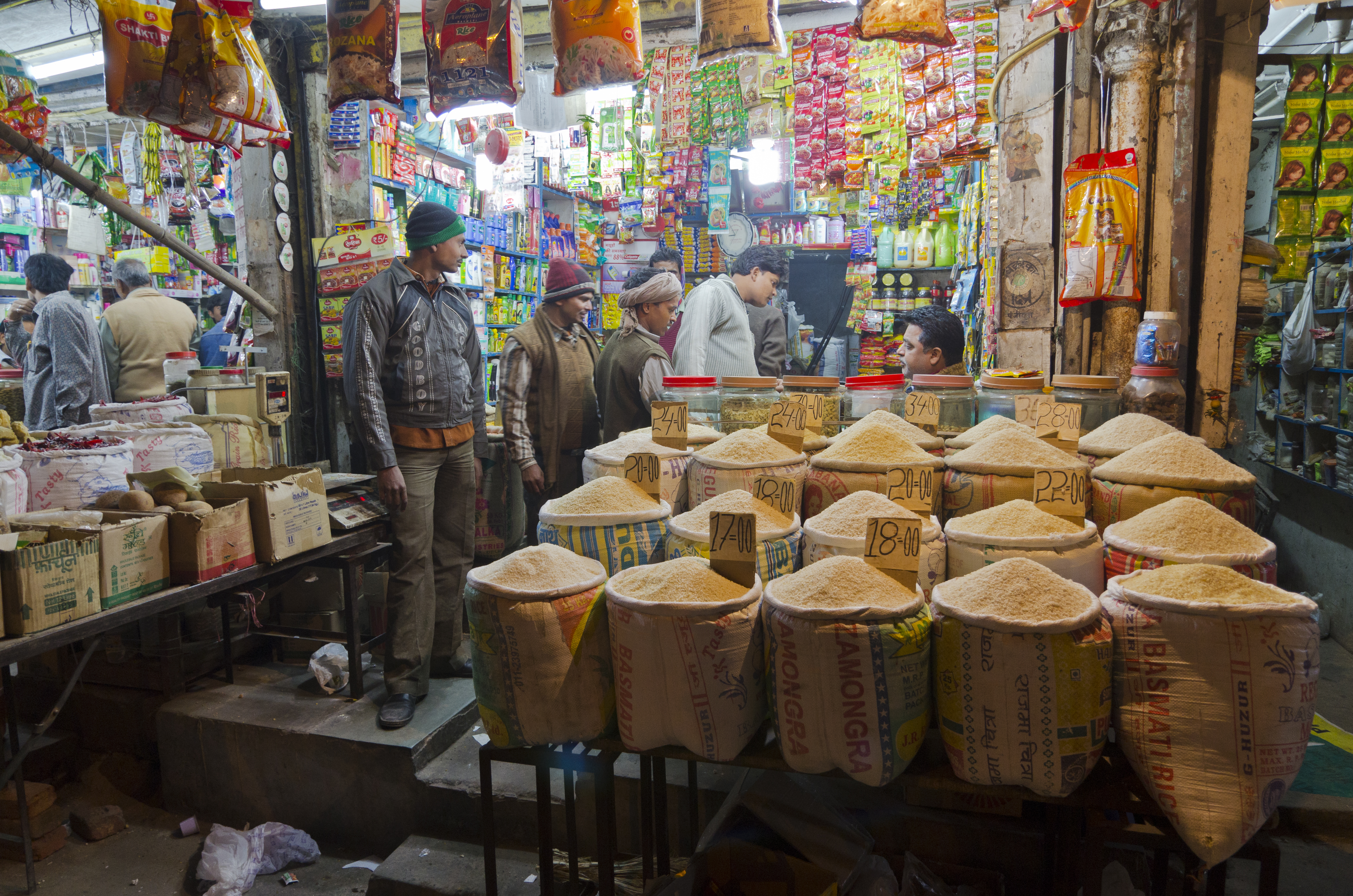 https://slimming-weight.info/2020/12/18/from-indias-richest-man-to-amazon-and-100s-of-startups-the-great-rush-to-win-neighborhood-stores/