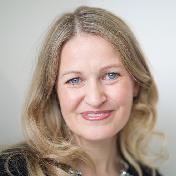 Isabel Fox