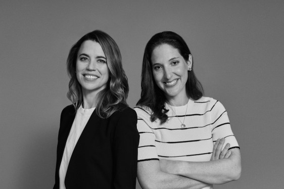 Dayna Grayson, Rachel Holt