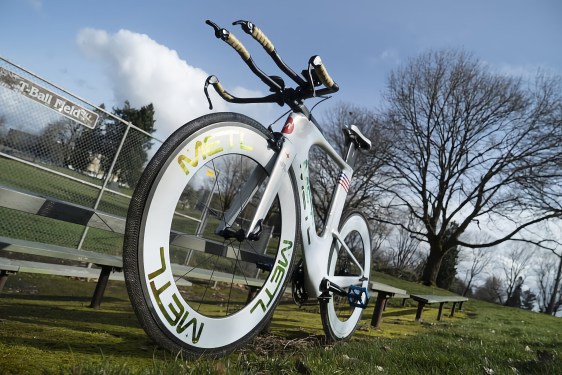 SMART's METL tire prototype on a bike