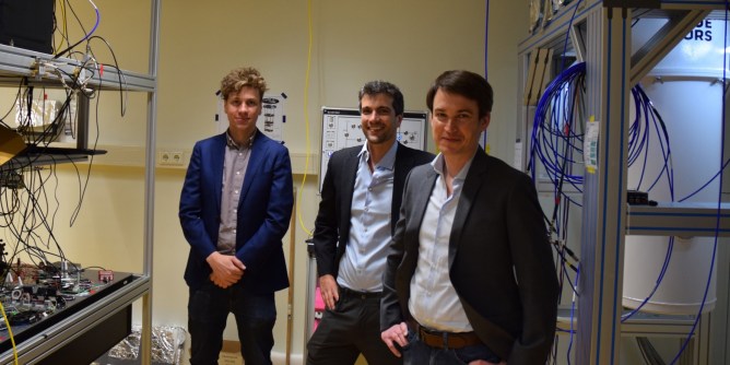 QphoX team