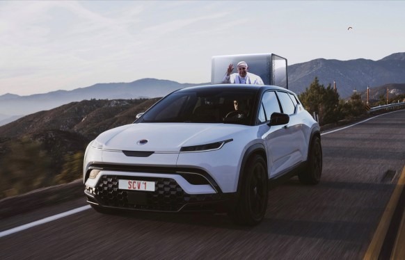 popemobile-fisker