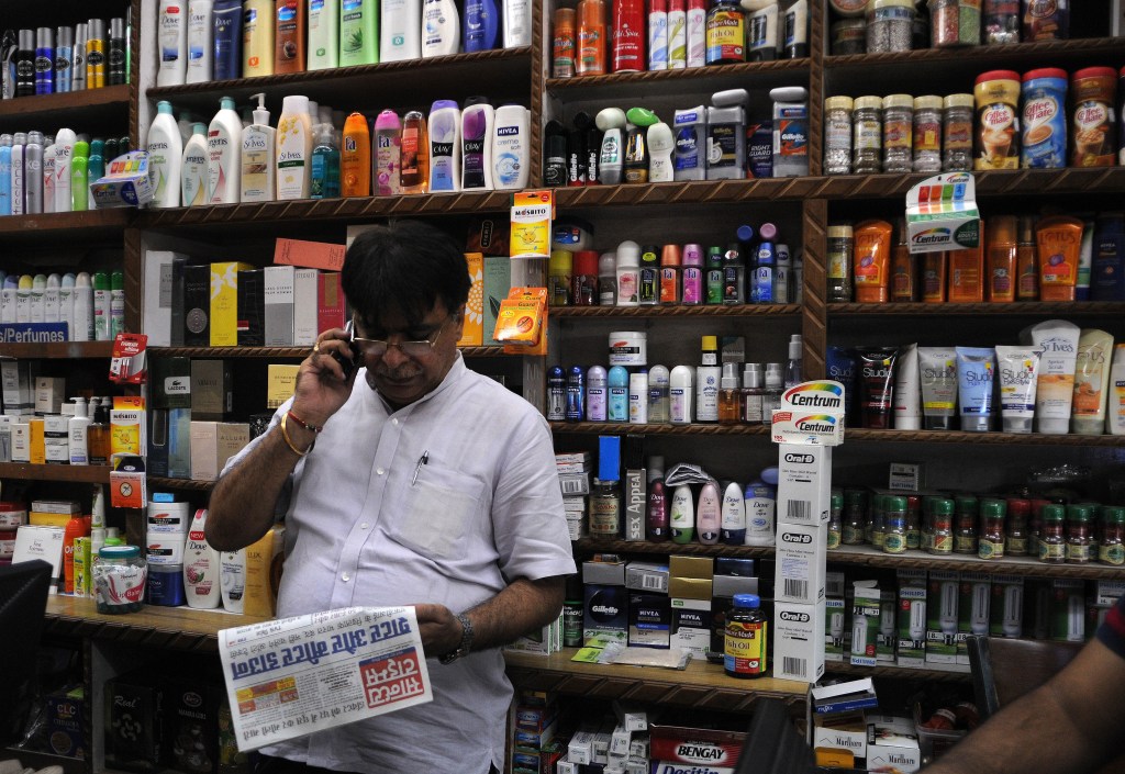 INDIA-ECONOMY-RETAIL