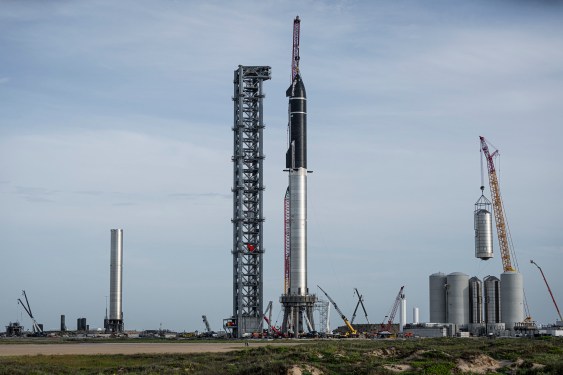 SpaceX Starship and Super Heavy booster stacked