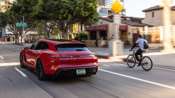porsche taycan gts sport turismo
