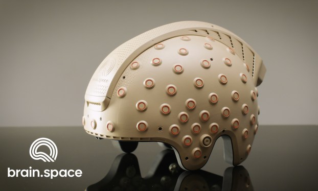 The brain.space headset sitting on a table.