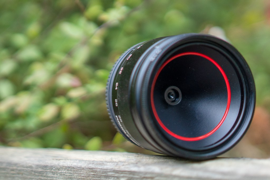 Pinhole lens