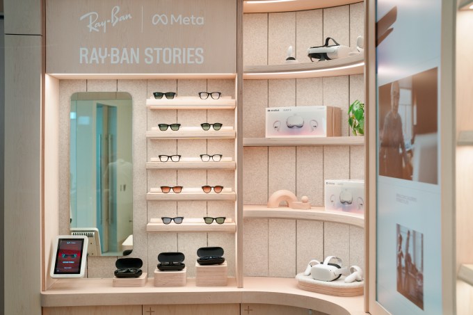 Ray Ban Stories in Meta Store