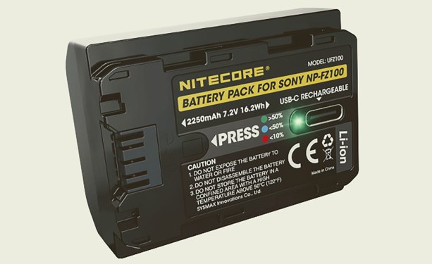 Nitecore battery pack for sony with a USB-C socket
