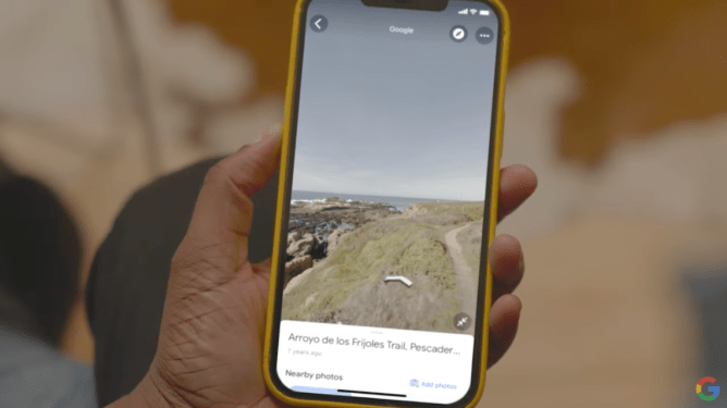 mobile phone street view