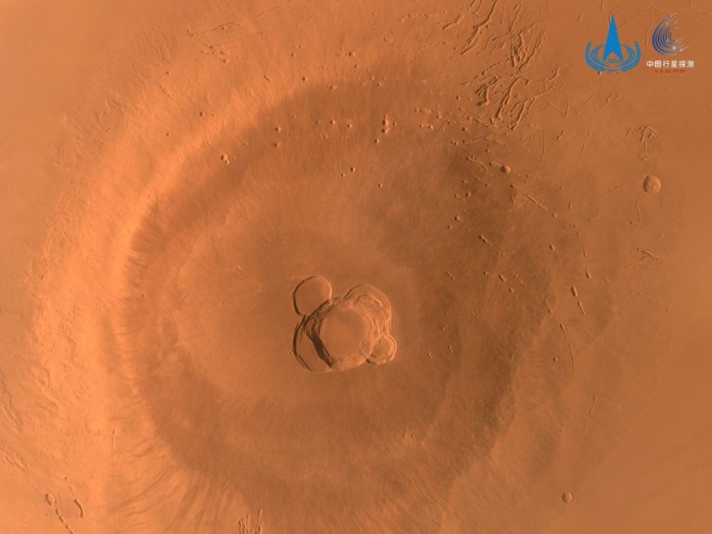 mars volcano
