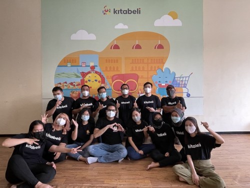Indonesian social commerce app KitaBeli's team