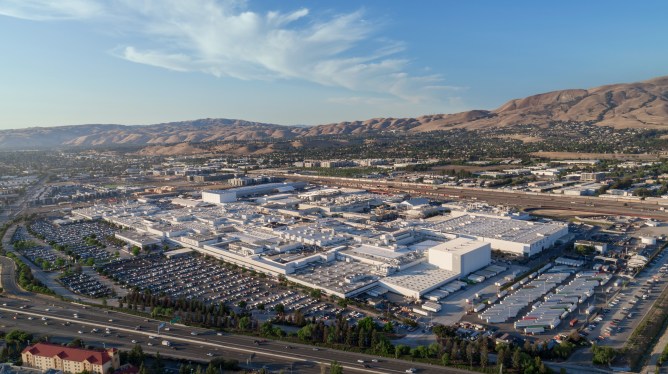 aerial view of Tesla Fremont factory