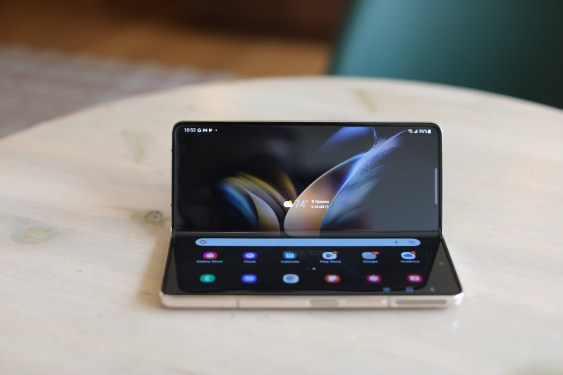 foldable smartphone
