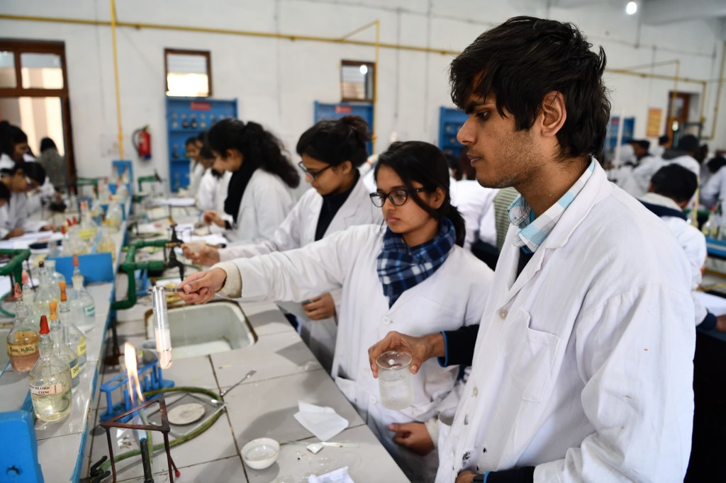 students in chemistry lab