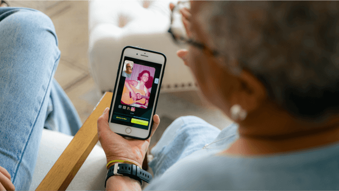 Remento app on smartphone