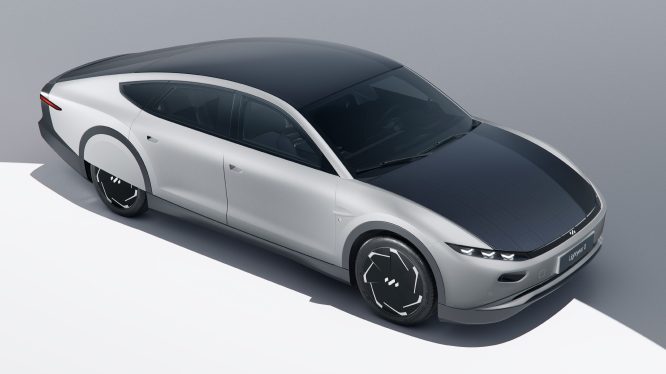 solar-powered car