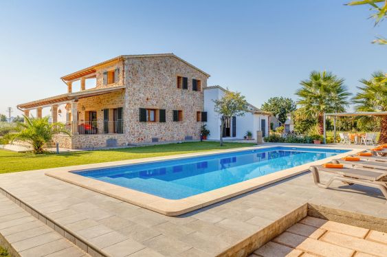 Vacation rental home with a pool using Holidu's Bookiply platform