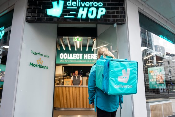 Deliveroo opens its doors with ‘Deliveroo HOP’ grocery store on New Oxford Street