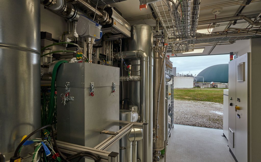 Inside Reverion's Power Plant Container Unit