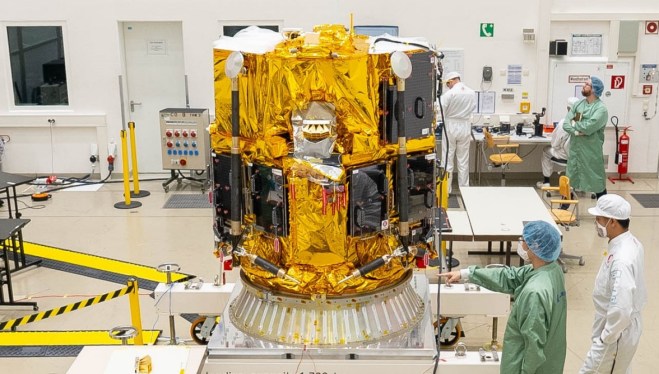 The assembled M1 flight model at the IABG Space Test Centre.