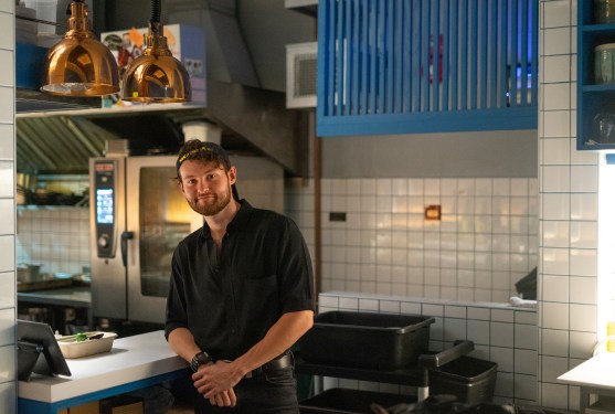 klikit founder and CEO Chris Withers in a restaurant kitchen