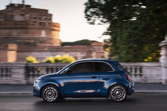 Fiat 500e profile euro spec 2