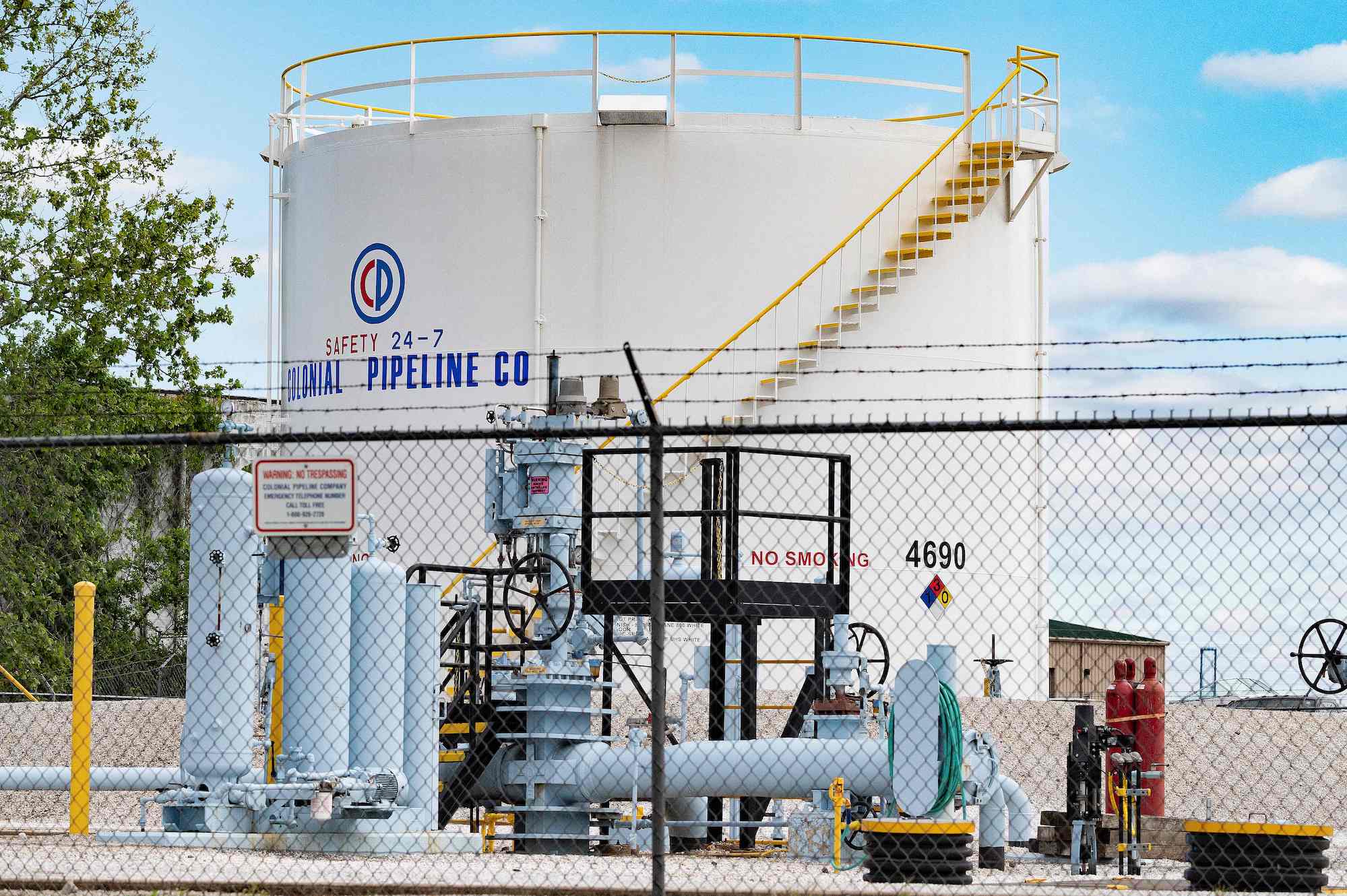 Fuel tanks are seen at Colonial Pipeline Baltimore Delivery in Baltimore, Maryland on May 10, 2021. - The US government declared a regional emergency Son May 9, 2021 as the largest fuel pipeline system in the United States remained largely shut down, two days after a major ransomware attack was detected.