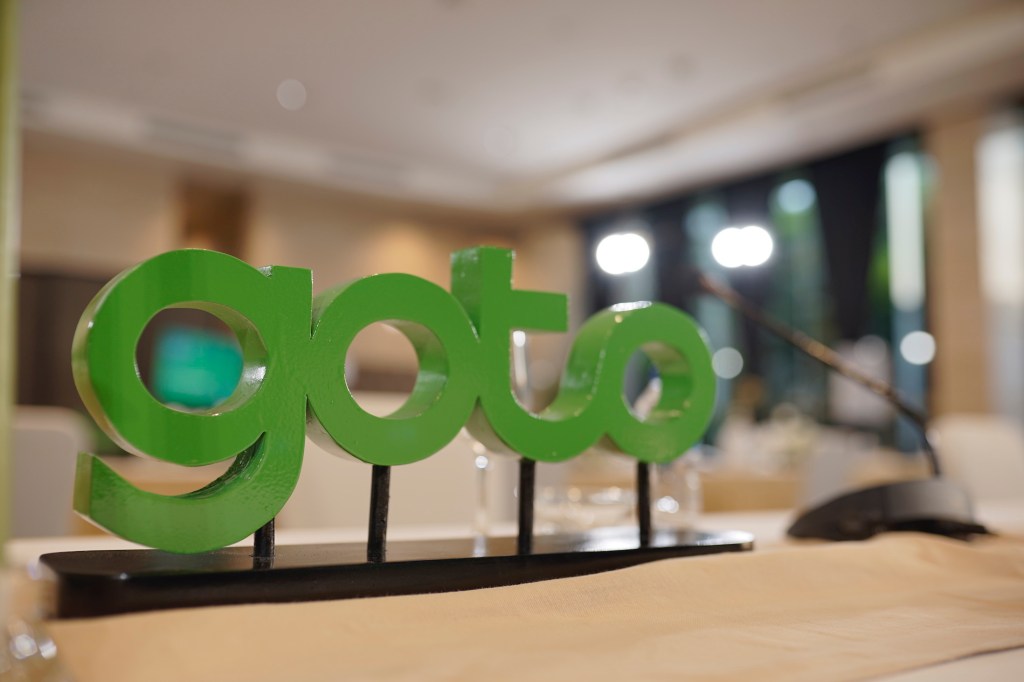 3D GoTo logo