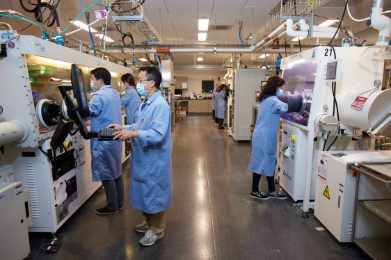 GM electrochemists working on future battery technology at the company's Research and Development battery surface coating lab in Warren, Michigan. (Photo by Jenny Risher for General Motors)