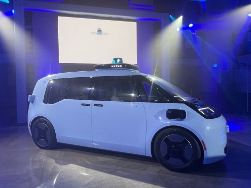 waymo-zeekr robotaxi side view