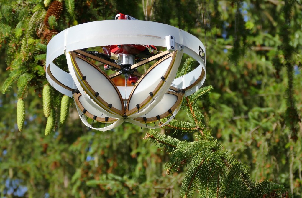 ETHZ's tree-sampling drone in action
