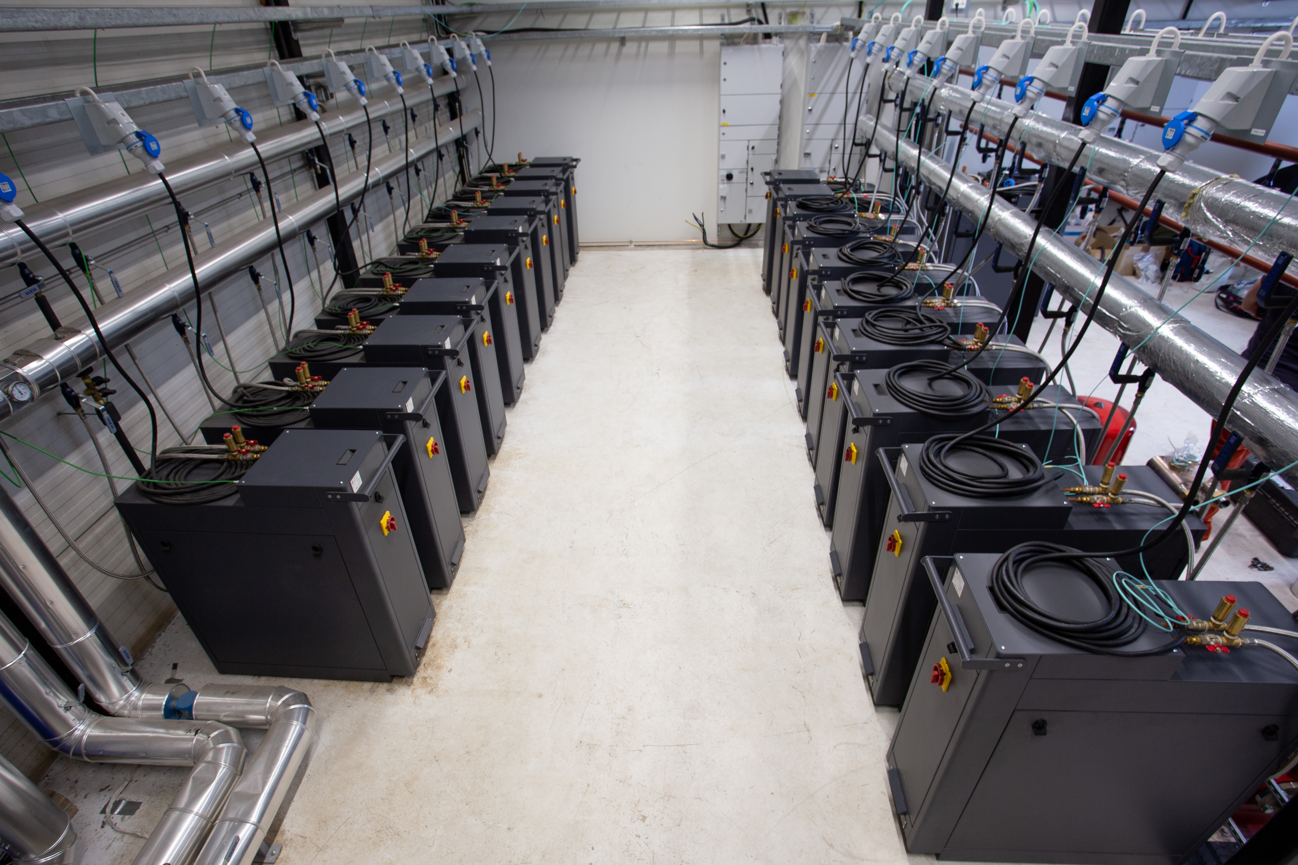 Qarnot's digital boilers running in a heating network in Finland