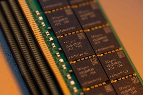 256GB Double-Data-Rate (DDR) 5 memory modules.