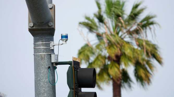 lidar sensor on traffic pole