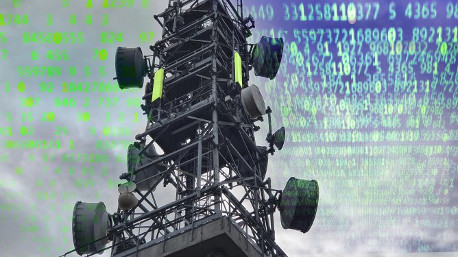Telecommunications signal tower