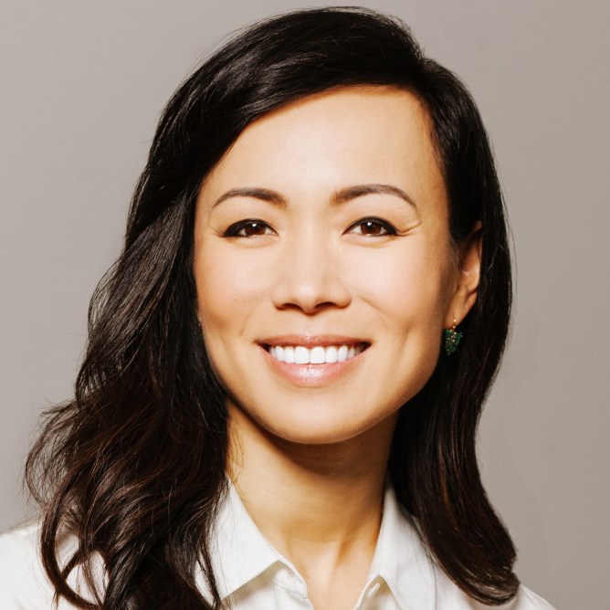 
												Helen Min Avatar												