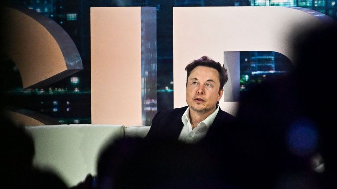 Twitter CEO Elon Musk speaks at the "Twitter 2.0: From Conversations to Partnerships," marketing conference in Miami Beach, Florida, on April 18, 2023. (Photo by CHANDAN KHANNA/AFP via Getty Images)