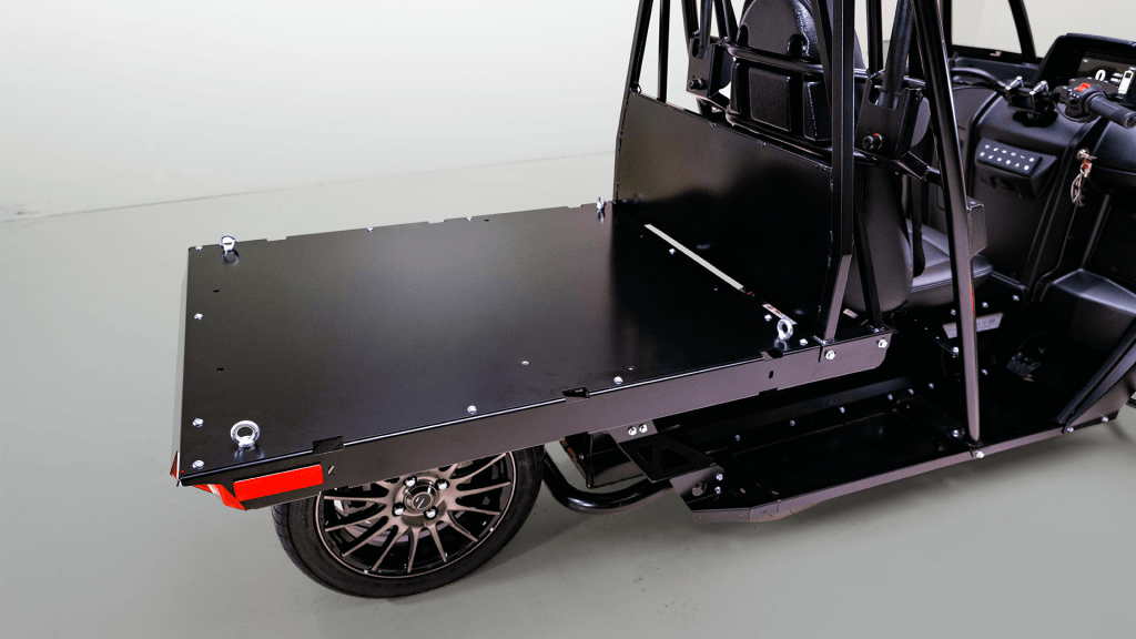 Arcimoto's new truck is based on its existing FUV platform.