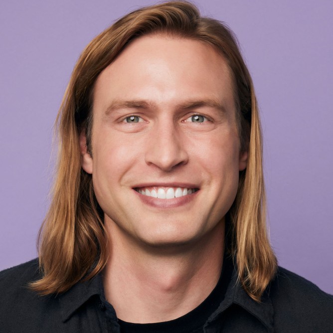Zach Perret