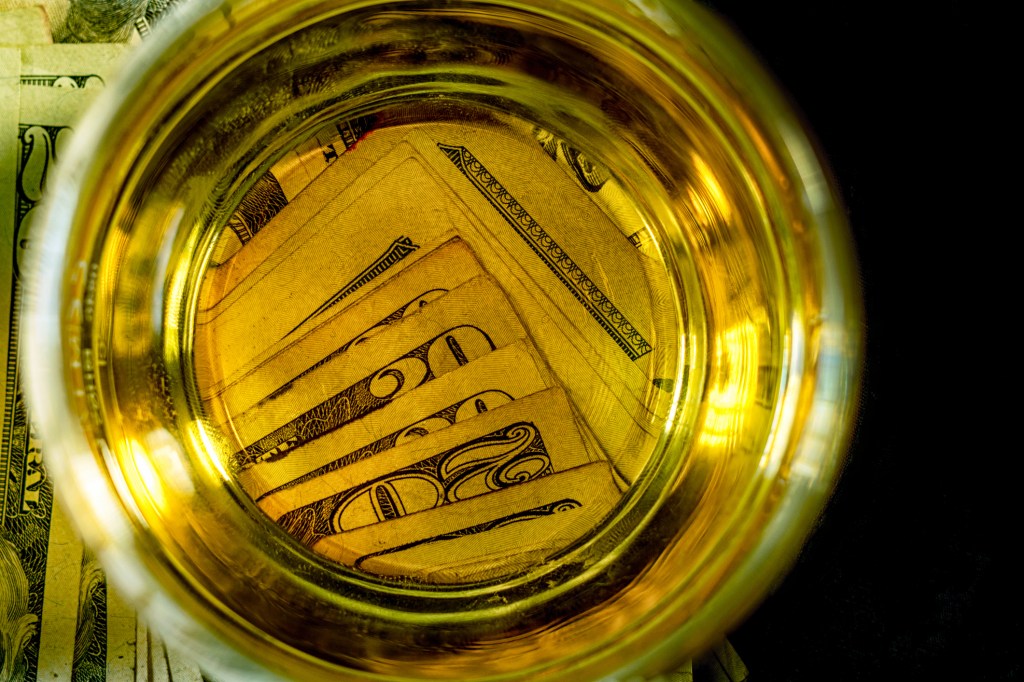 non-alcoholic spirits, Aplós, venture capital