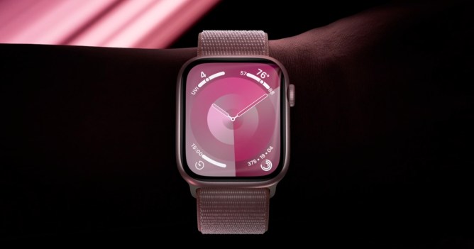 pink Apple watch series 9