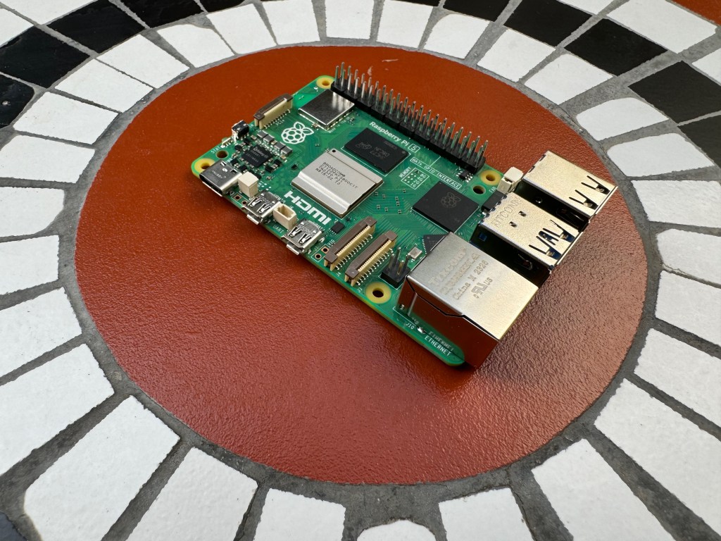 Raspberry Pi 5