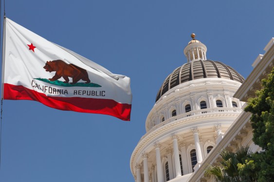 Sacramento California outside the capital building