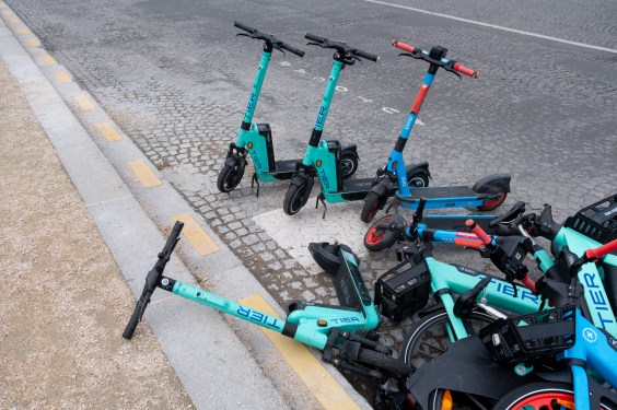 Rental E-Scooters in Paris