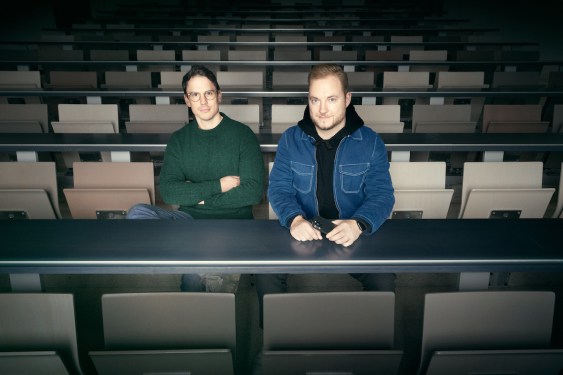 Getsafe CEO Christian Wiens and deineStudienfinanzierung CEO Bastian Krautwald